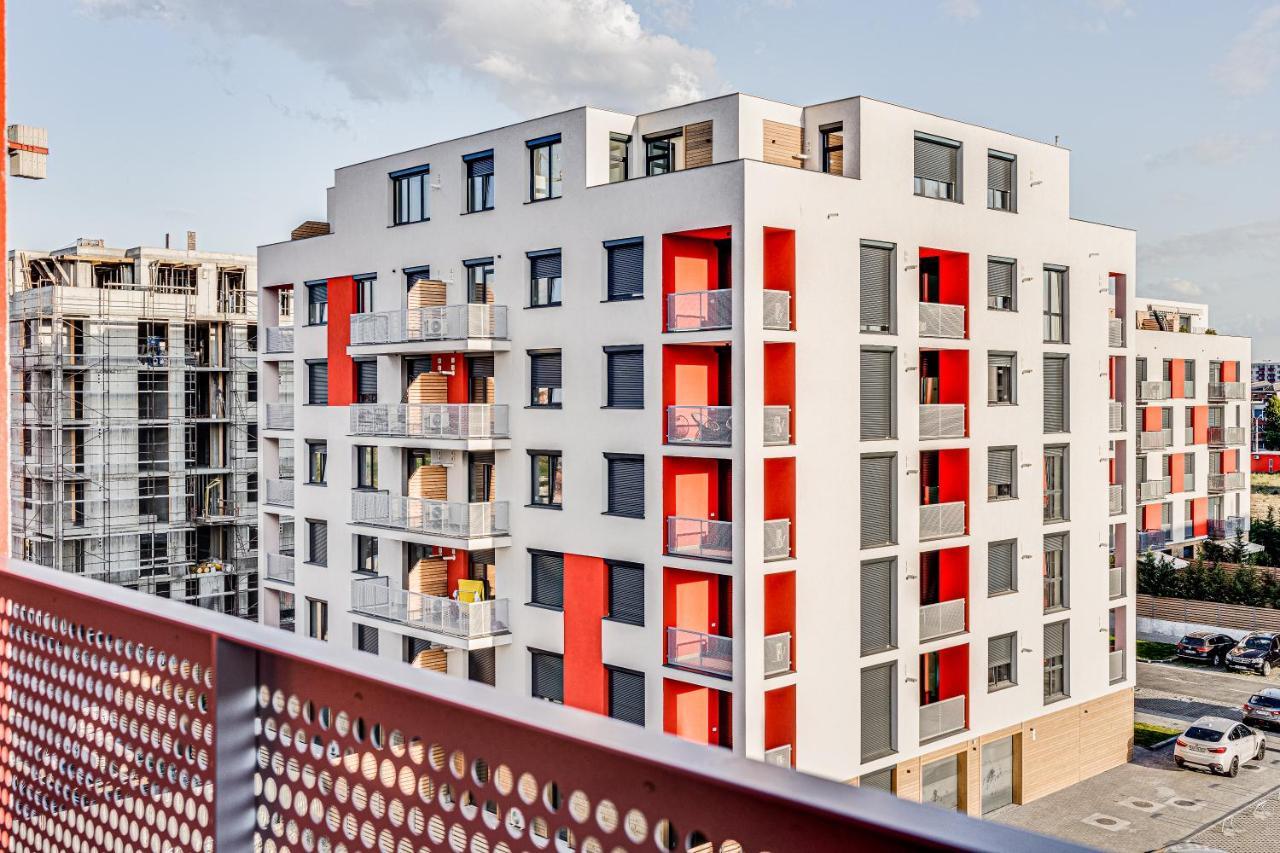 Ari Brownie Apartment - Luxurious Stay أراد المظهر الخارجي الصورة
